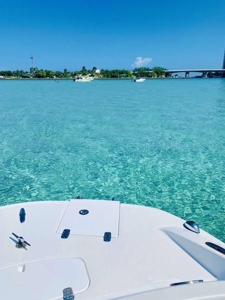 Miami Sandbar Tours & Parties | Aquarius Boat Rental Guide