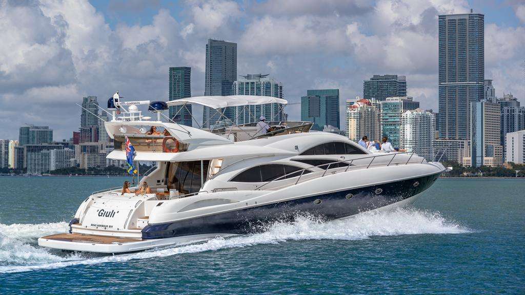 Yacht Party in Miami Beach – Plan Your Epic Celebration with Aquarius Tours